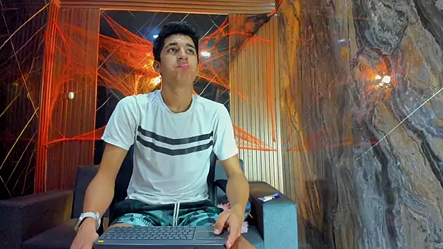 Snapshot of Stiben_boy chatting on October 2025 03:12:02 AM Stiben boy online show from October 2025 03:12:02 AM