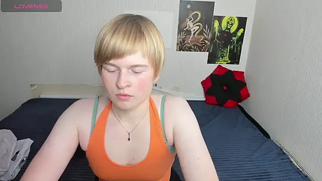 Cattie w  online show from November 2025 01:06:01 AM