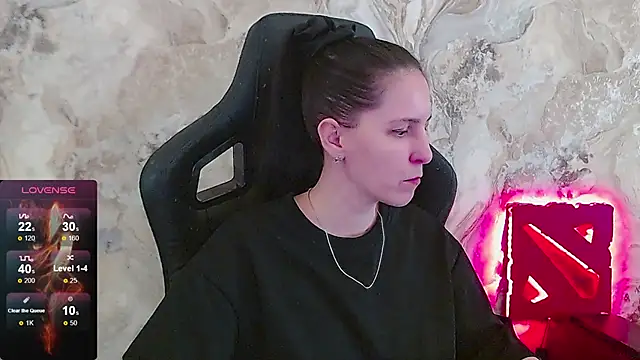 Irwi Tomboy online show from April 2026 01:13:01 PM