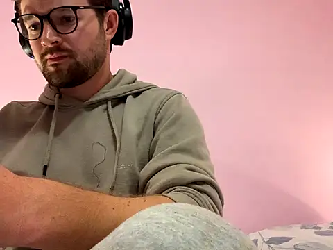 Snapshot of Jasonsnzuk chatting on October 2025 08:53:02 PM Jasonsnzuk online show from October 2025 08:53:02 PM
