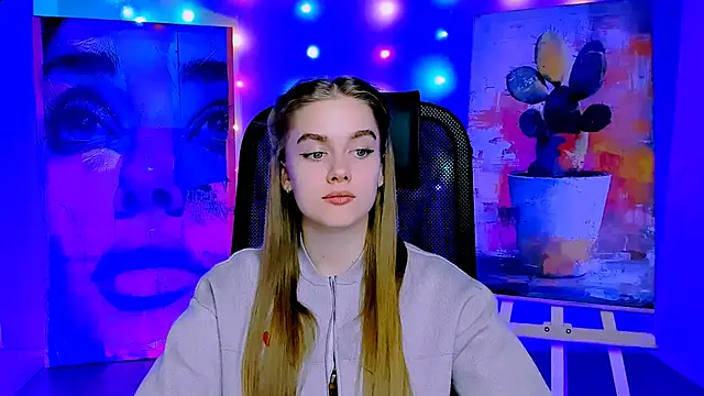 JuneWoods online show from March 2026 03:08:01 PM