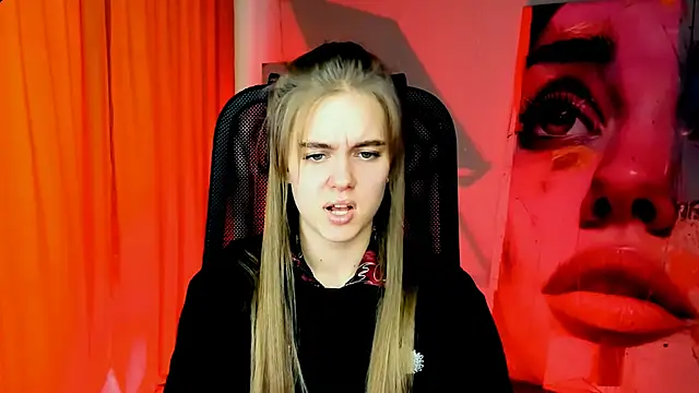 JuneWoods online show from March 2026 12:42:02 PM