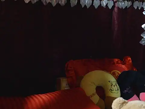 Snapshot of Kristinalui chatting on October 2025 06:22:02 AM Kristinalui online show from October 2025 06:22:02 AM