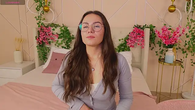 GabiBatista online show from September 2025 05:02:02 AM