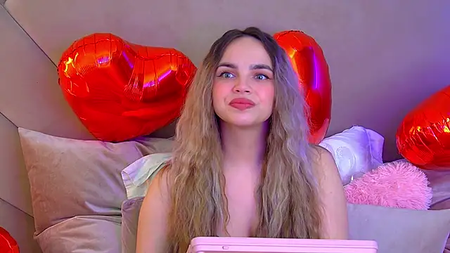 Snapshot of AnitaVenture chatting on October 2025 04:44:02 AM AnitaVenture online show from October 2025 04:44:02 AM