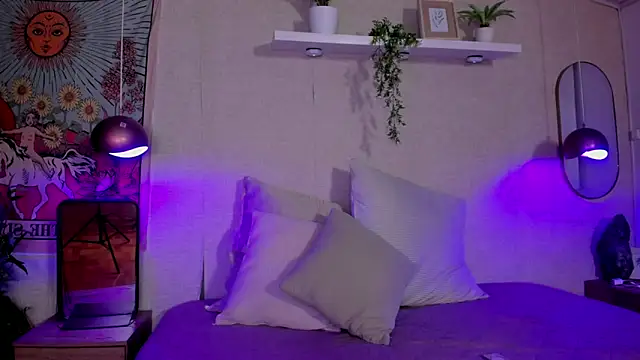 Snapshot of Violeta_dh chatting on October 2025 11:55:01 AM Violeta dh online show from October 2025 11:55:01 AM