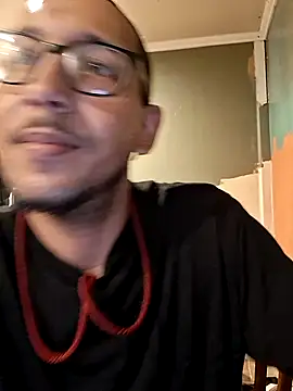 ThrowedWorldWide online show from December 2025 12:27:01 AM