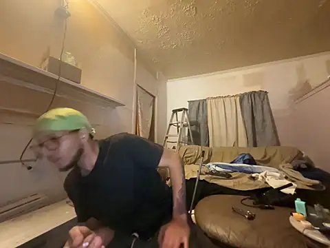 ThrowedWorldWide online show from February 2026 03:10:01 AM