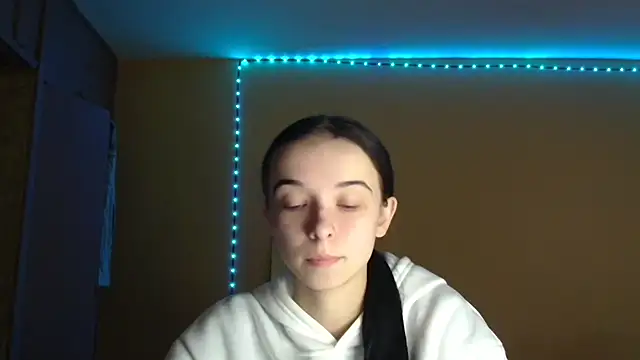 Snapshot of Emilia_Light chatting on October 2025 07:41:02 AM Emilia Light online show from October 2025 07:41:02 AM