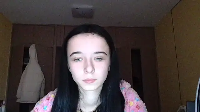 Snapshot of Emilia_Light chatting on November 2025 06:47:02 AM Emilia Light online show from November 2025 06:47:02 AM