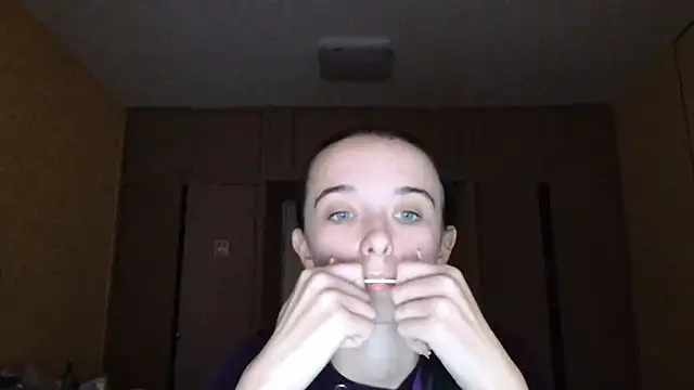 Snapshot of Emilia_Light chatting on November 2025 12:38:02 PM Emilia Light online show from November 2025 12:38:02 PM