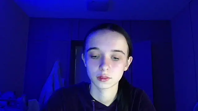 Snapshot of Emilia_Light chatting on November 2025 07:35:02 PM Emilia Light online show from November 2025 07:35:02 PM