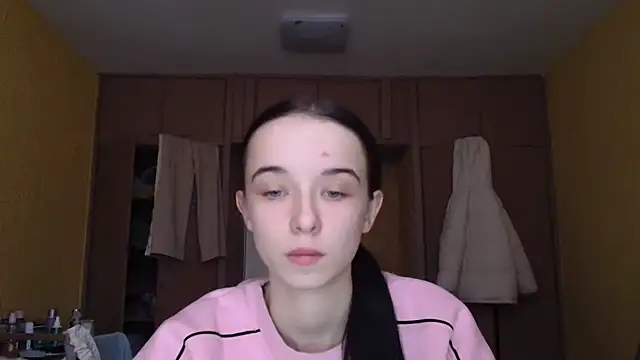 Emilia Light online show from January 2026 08:41:02 AM