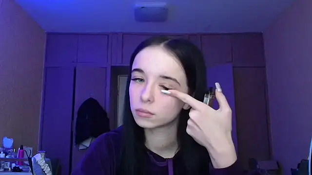 Emilia Light online show from March 2026 08:09:01 AM