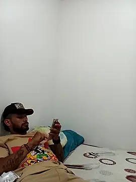 Snapshot of kingbickcockDn chatting on October 2025 06:26:02 PM kingbickcockDn online show from October 2025 06:26:02 PM