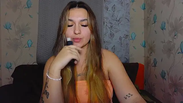 YourEmily xx online show from October 2025 07:33:01 PM