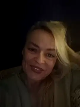 demidelightfulxx online show from October 2025 08:03:02 PM