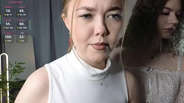 TwixieGuo online show from October 2025 10:34:02 AM