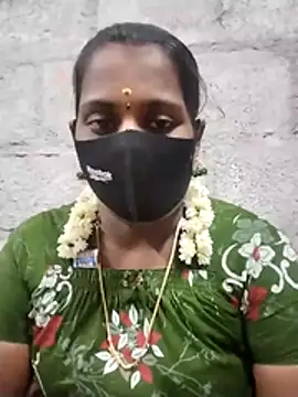 Snapshot of Tamil_Hot_Sandy chatting on June 2026 05:02:02 PM Tamil Hot Sandy online show from June 2026 05:02:02 PM