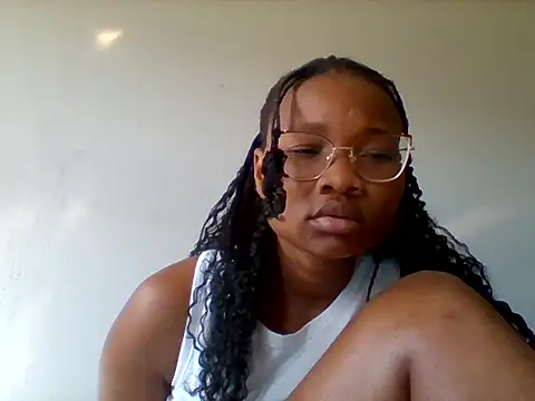 Snapshot of SugarSpiceXXX chatting on October 2025 06:36:02 AM SugarSpiceXXX online show from October 2025 06:36:02 AM