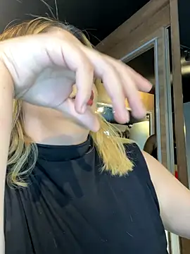 Snapshot of Angelina_velvett chatting on October 2025 10:21:01 PM Angelina velvett online show from October 2025 10:21:01 PM