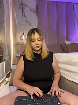 Snapshot of Angelina_velvett chatting on October 2025 10:34:02 PM Angelina velvett online show from October 2025 10:34:02 PM