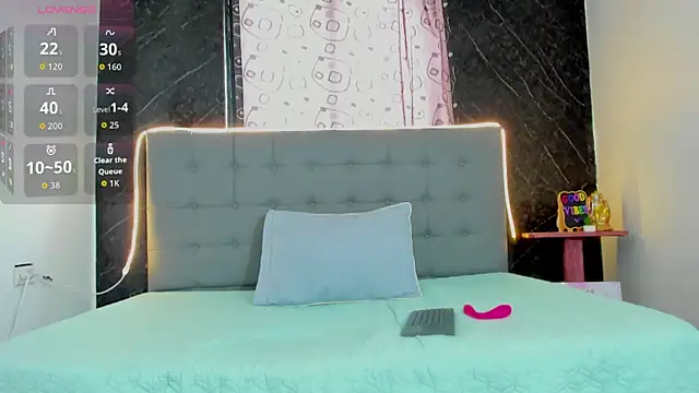 CharlotteAndSimon online show from March 2026 03:40:02 PM