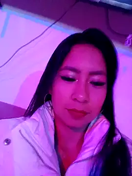 Snapshot of KateValencia chatting on November 2025 02:39:02 AM KateValencia online show from November 2025 02:39:02 AM