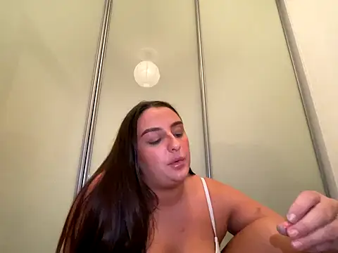 Snapshot of Playfulvixen25 chatting on October 2025 05:30:01 AM Playfulvixen25 online show from October 2025 05:30:01 AM