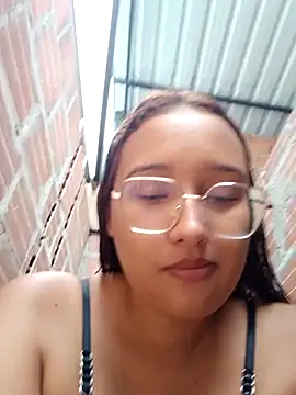 young dairy01 online show from December 2025 12:23:02 PM