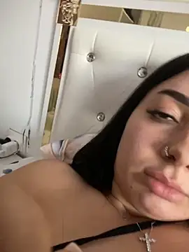 Romina6 online show from October 2025 11:44:02 AM