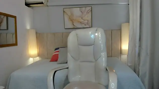 Ridwana Haddad online show from October 2025 12:07:02 PM