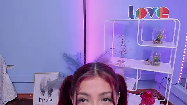 KathiaSaenz  online show from December 2025 04:21:01 AM