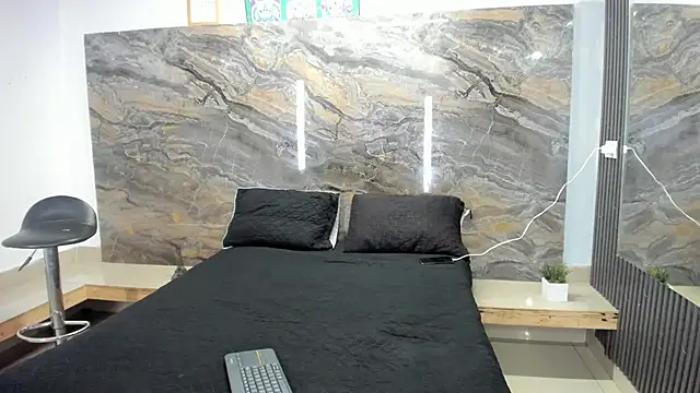 Snapshot of Chanel-munoz chatting on November 2025 02:56:02 AM Chanel-munoz online show from November 2025 02:56:02 AM