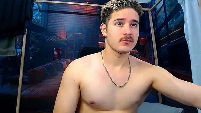 Snapshot of AlexPiersss chatting on October 2025 07:15:01 PM AlexPiersss online show from October 2025 07:15:01 PM