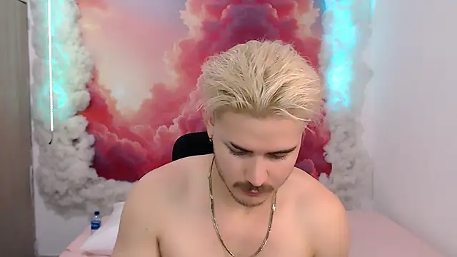 Snapshot of AlexPiersss chatting on October 2025 07:25:02 PM AlexPiersss online show from October 2025 07:25:02 PM