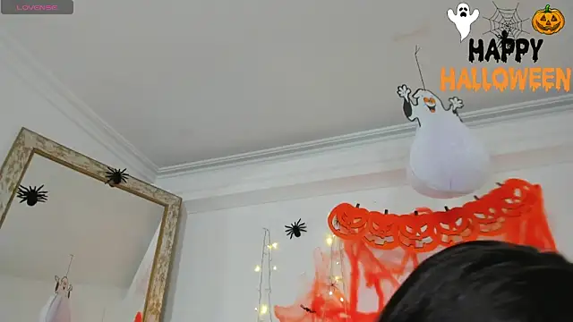 sofi laane online show from October 2025 12:06:02 PM