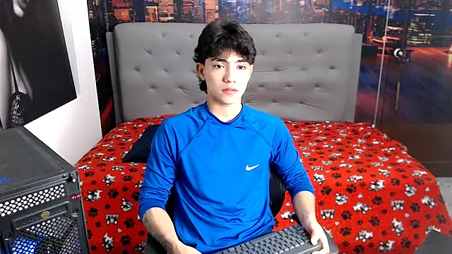 Snapshot of RomeoMillerr chatting on July 2026 12:15:02 AM RomeoMillerr online show from July 2026 12:15:02 AM