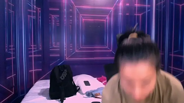 Snapshot of Charly_and_laura chatting on October 2025 07:03:02 PM Charly and laura online show from October 2025 07:03:02 PM