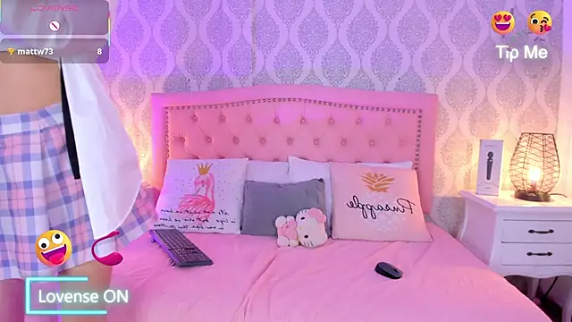 Snapshot of kendallspears_1 chatting on October 2025 03:40:02 AM kendallspears 1 online show from October 2025 03:40:02 AM