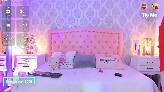 Snapshot of kendallspears_1 chatting on October 2025 03:32:02 AM kendallspears 1 online show from October 2025 03:32:02 AM