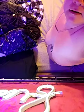 violentviolet68 online show from April 2026 04:22:02 PM