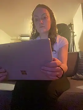 sexybriiiixoxo online show from April 2026 04:07:01 AM