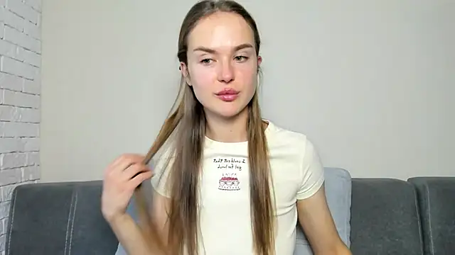 LilMary  online show from December 2025 07:06:01 AM