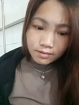 min-xinh online show from November 2025 10:01:01 PM