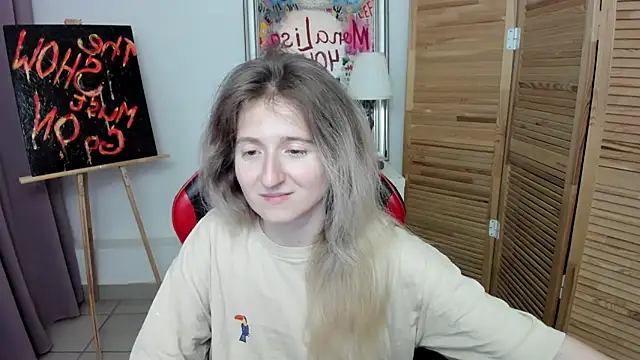 Snapshot of CamillaDreamer chatting on July 2026 11:09:02 PM CamillaDreamer online show from July 2026 11:09:02 PM
