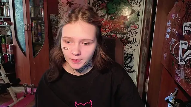 Snapshot of Liaaa_Li chatting on October 2025 07:11:01 AM Liaaa Li online show from October 2025 07:11:01 AM