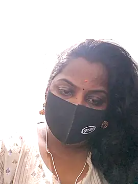 Snapshot of Tamil_Hot_Sindhu chatting on October 2025 06:34:01 PM Tamil Hot Sindhu online show from October 2025 06:34:01 PM