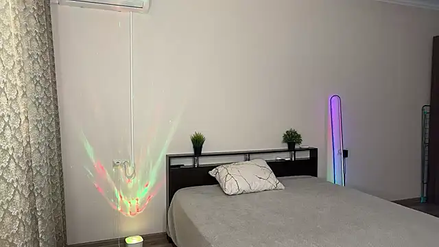 LizaBelle  online show from October 2025 01:14:01 PM