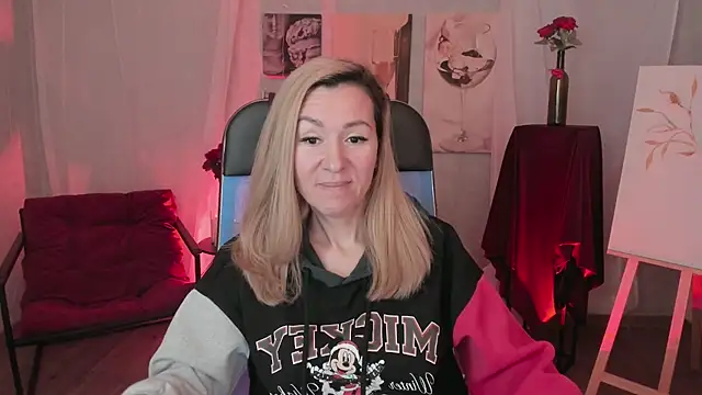 DonnaSmitth online show from March 2026 06:45:02 PM